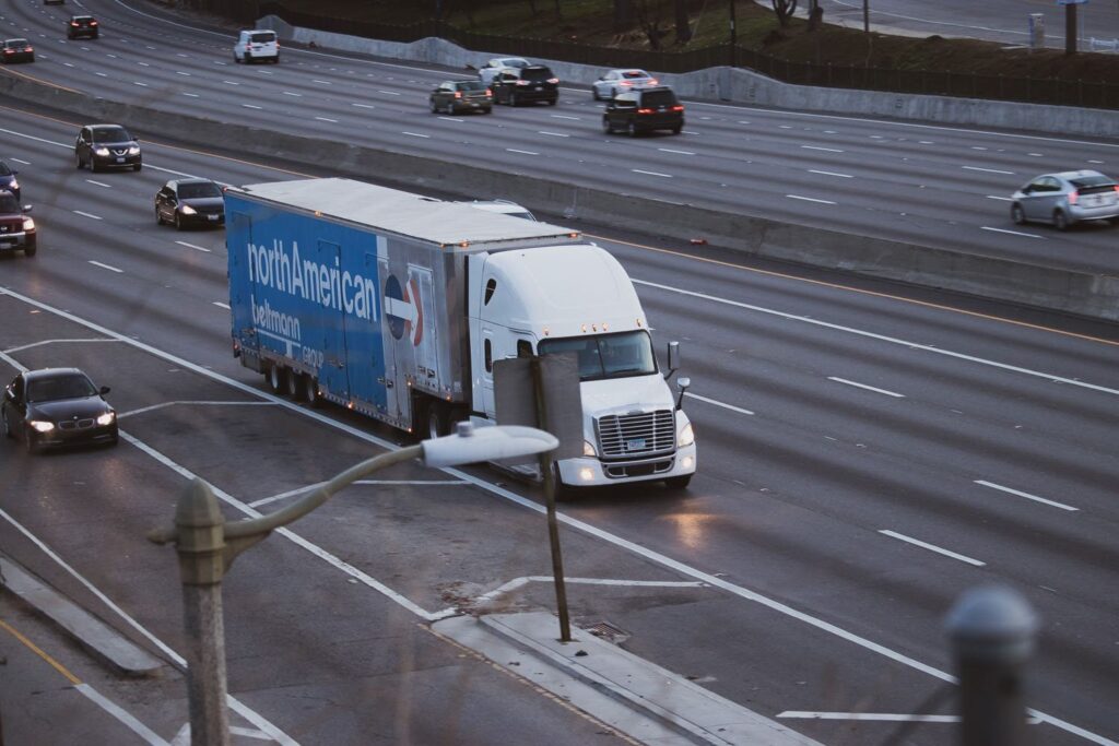 Hattiesburg, MS – One Killed in Fatal Truck Accident on MS-49