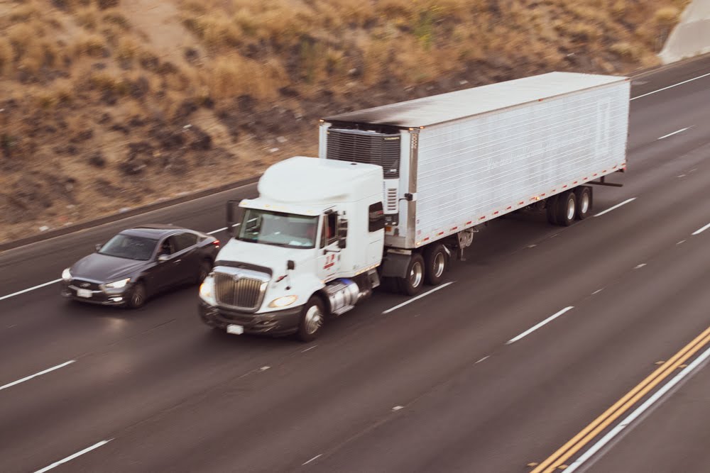 Crawford, MS – Two Injured in Tractor-Trailer Accident on US-45