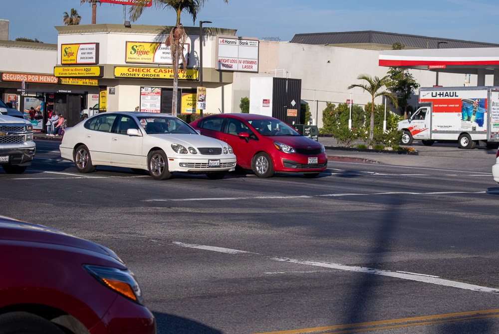 Oxford, MS – Car Wreck Causes Injuries on Jackson Ave W near Walmart