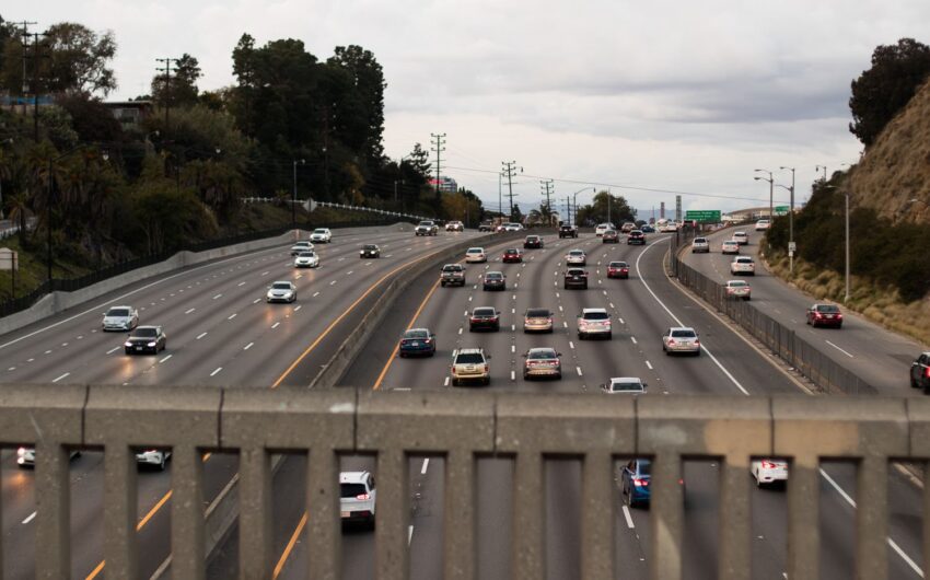 Jackson, MS – Teenager Seriously Hurt in Crash on I-59 near Moselle Rd